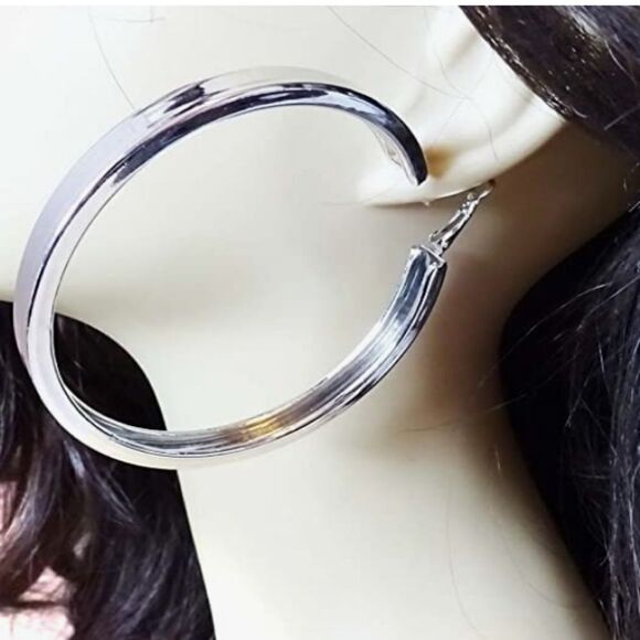 BRAND NEW FASHION JEWELRY BIG FAUX GOLD PLATED WOMEN"S  HOOPS EARRINGS - Picture 1 of 11